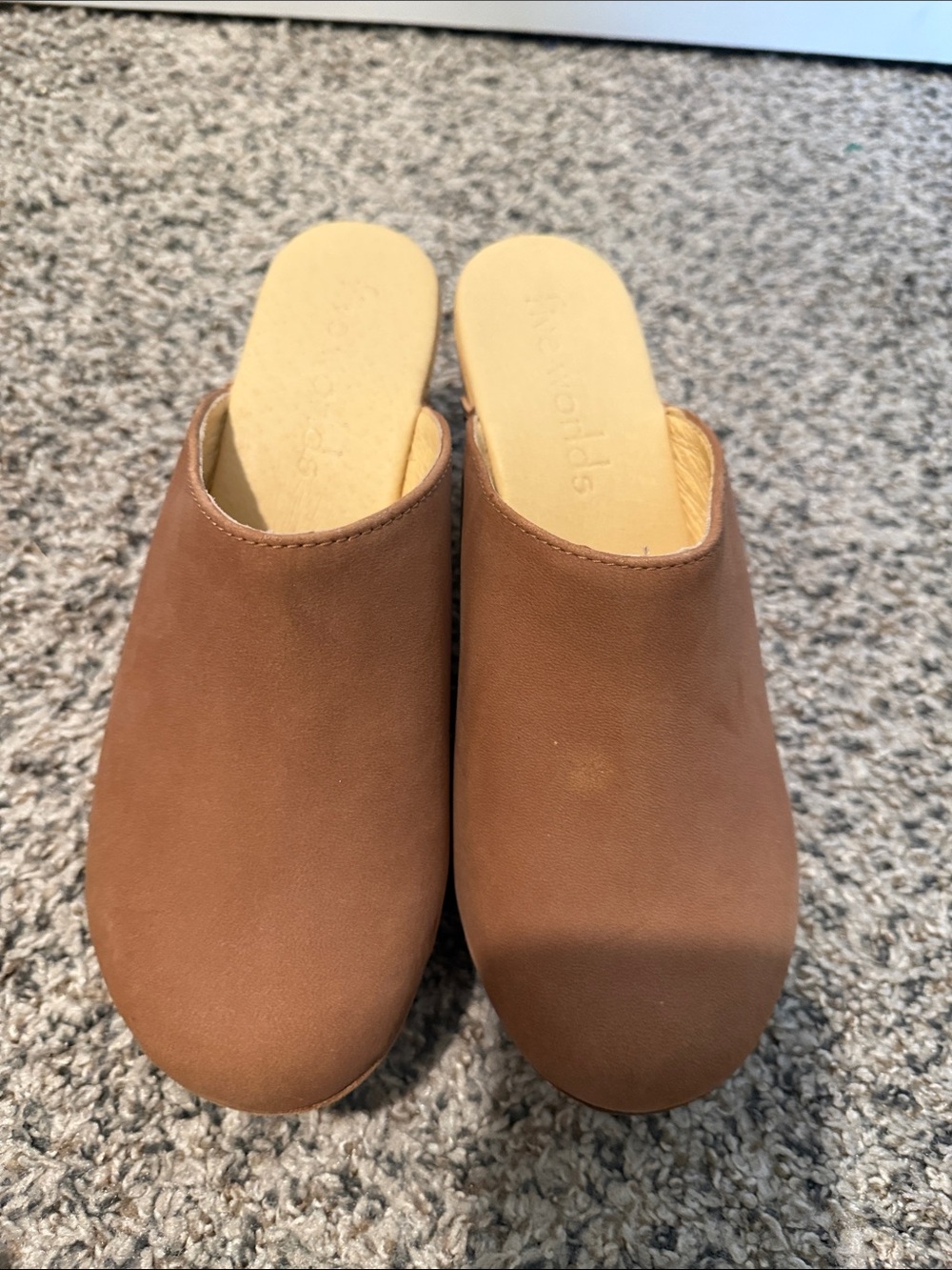 Cordani Milagro clogs in light brown size 8.5 NWOT - Picture 6 of 10